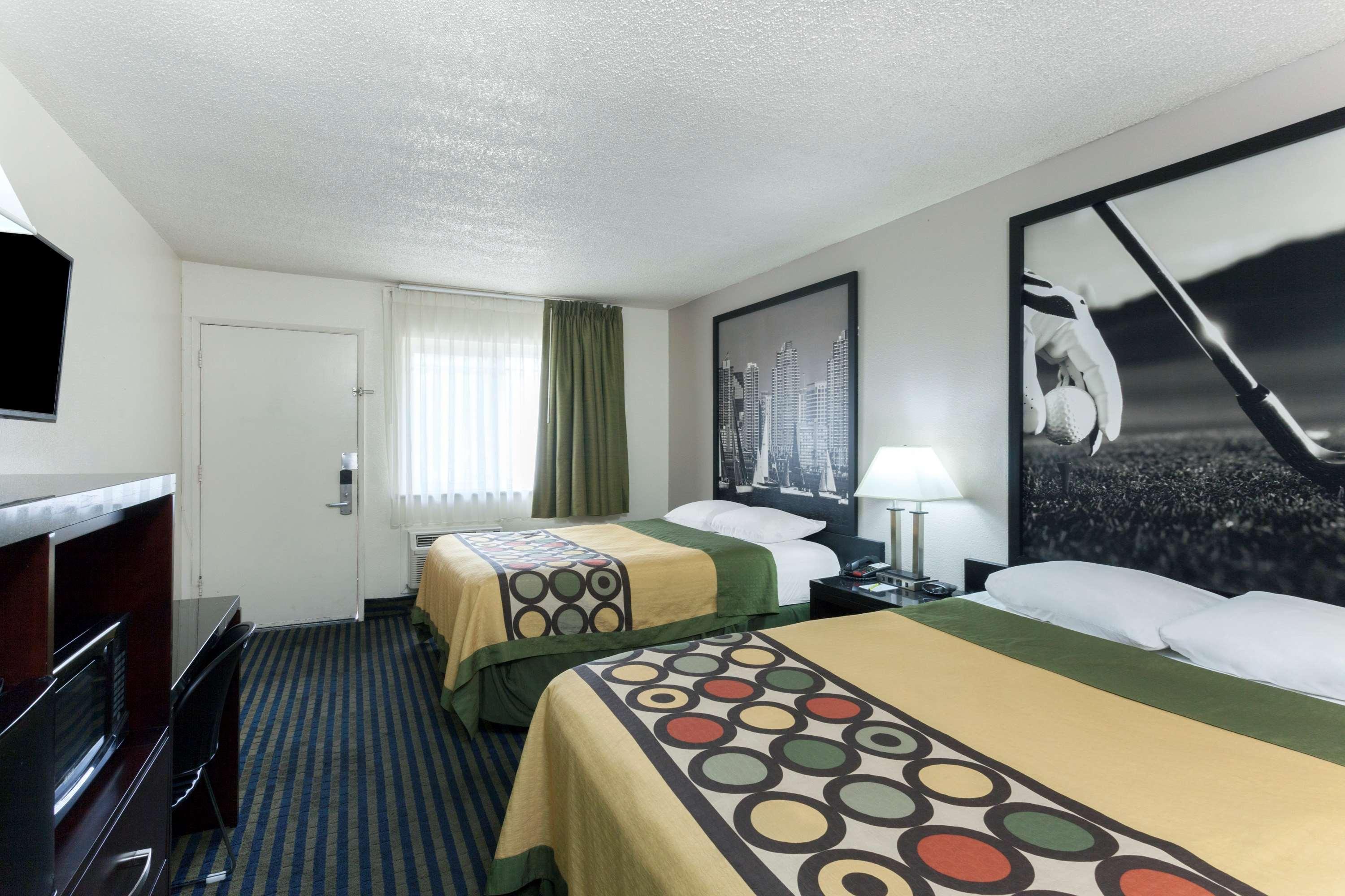 Super 8 By Wyndham San Diego Hotel Circle Εξωτερικό φωτογραφία