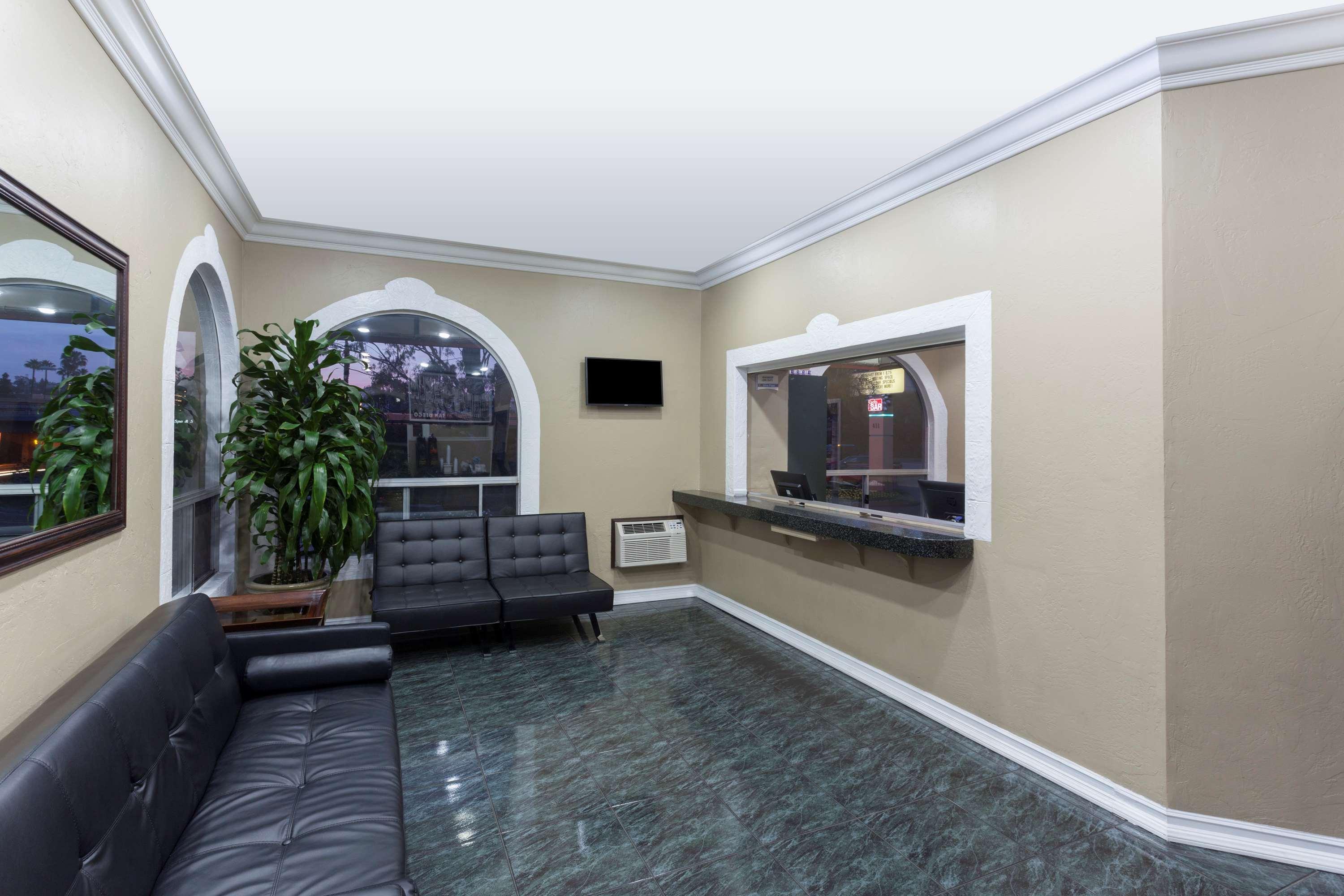 Super 8 By Wyndham San Diego Hotel Circle Εξωτερικό φωτογραφία