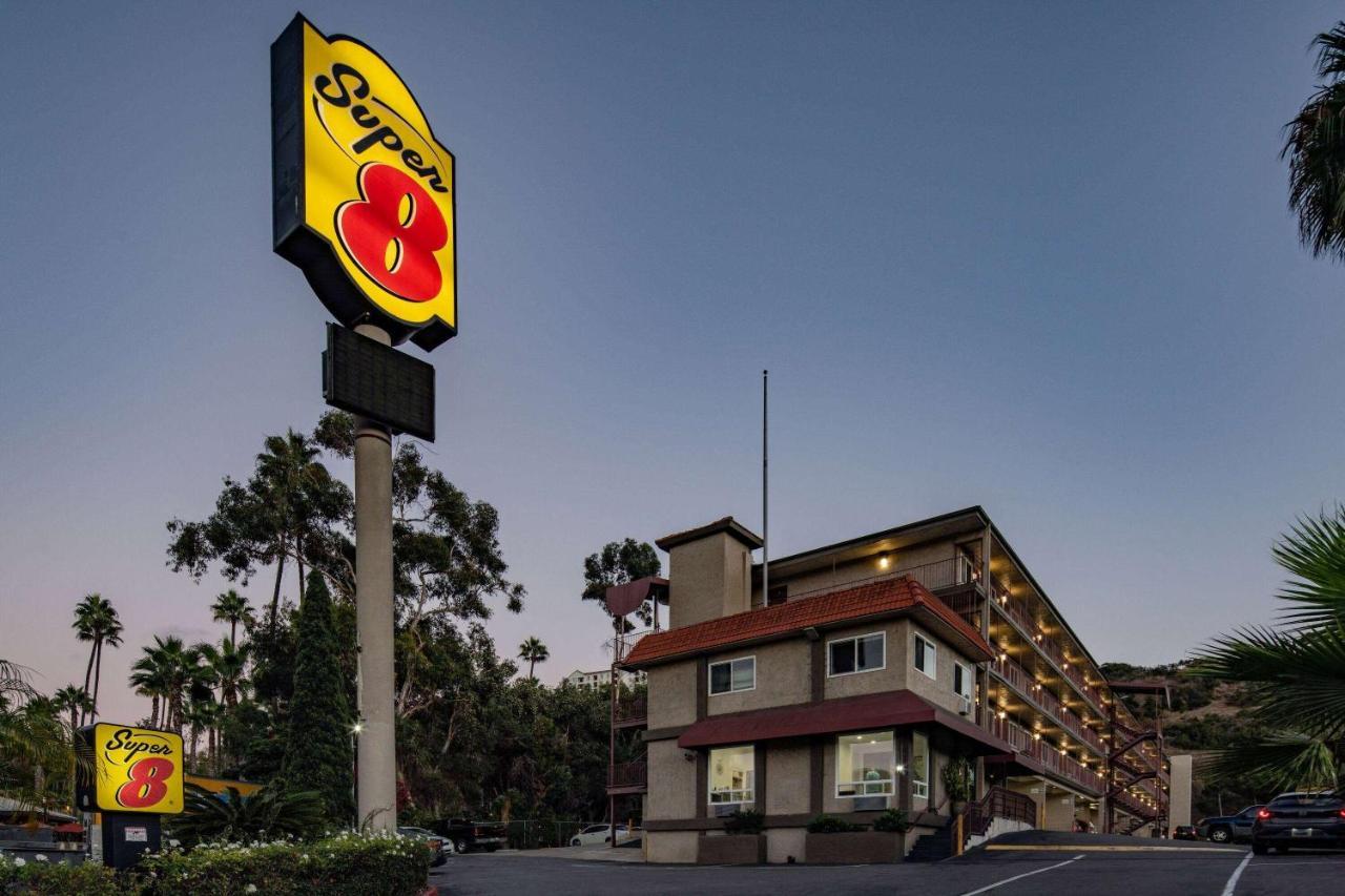 Super 8 By Wyndham San Diego Hotel Circle Εξωτερικό φωτογραφία