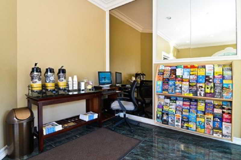 Super 8 By Wyndham San Diego Hotel Circle Εξωτερικό φωτογραφία